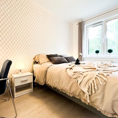 Apartamento Walk To Park, Modern 2Bd Kitchen! Balcony, Parking Breslavia Exterior foto
