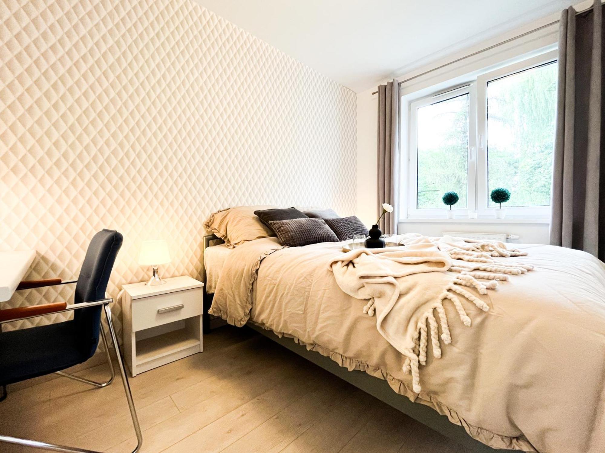 Apartamento Walk To Park, Modern 2Bd Kitchen! Balcony, Parking Breslavia Exterior foto