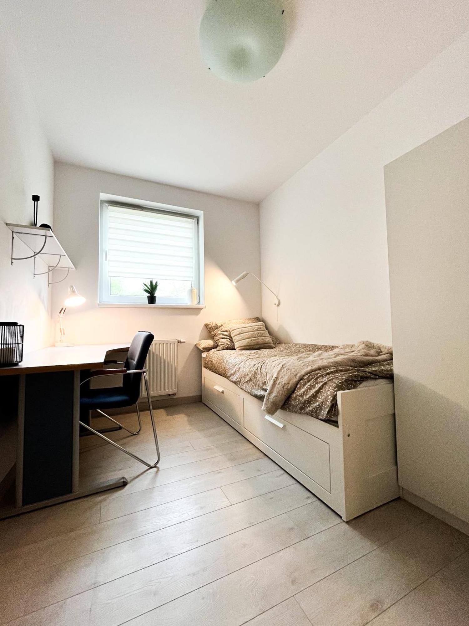 Apartamento Walk To Park, Modern 2Bd Kitchen! Balcony, Parking Breslavia Exterior foto